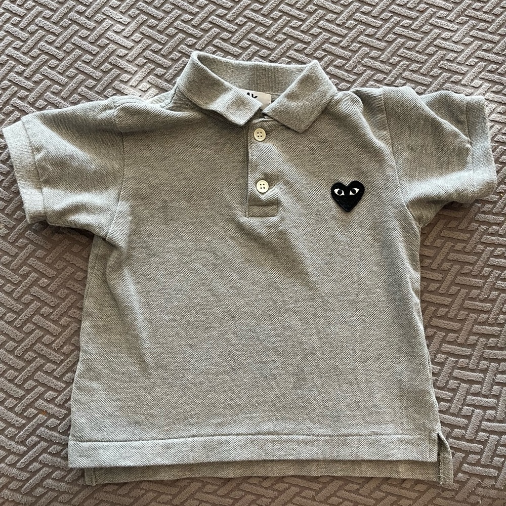 Comme des Garçons Play Logo Polo Shirt. Gray. Size 2T